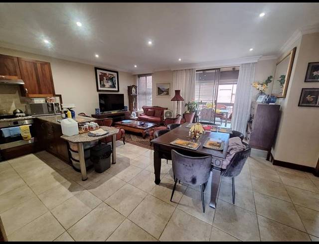 2 BEDROOM APARTMENT FOR SALE IN NEWLANDS